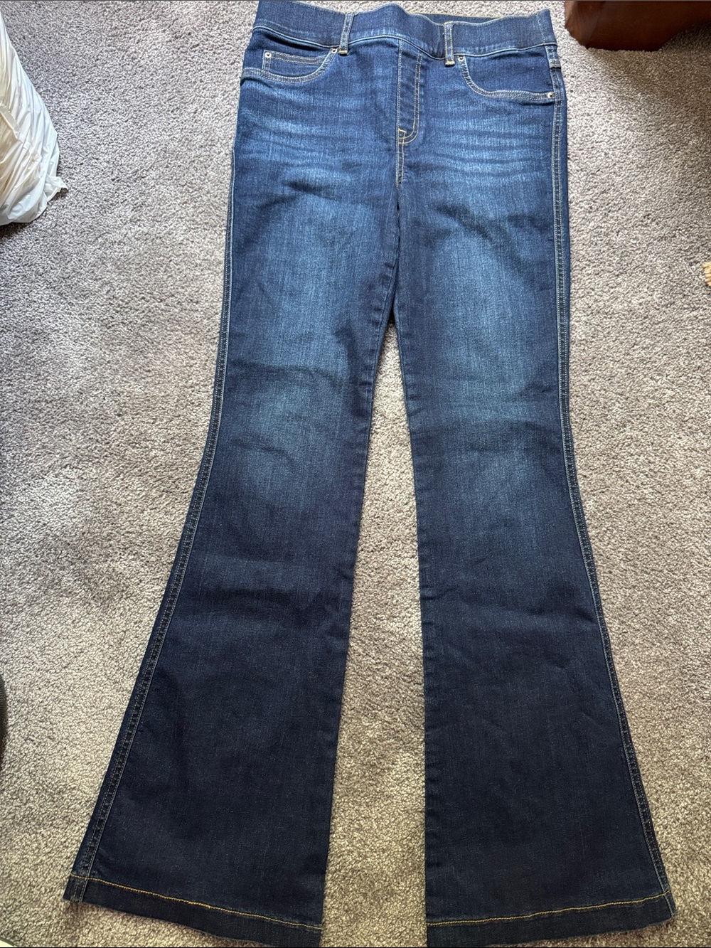 SPANX Women's Indigo denim Flare Jeans Size M Petite 32” inseam